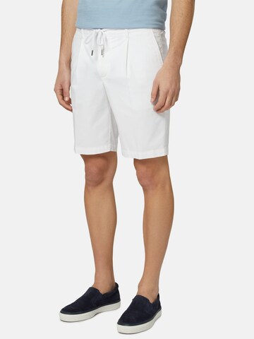 Boggi Milano Regular Pleat-Front Pants in White: front