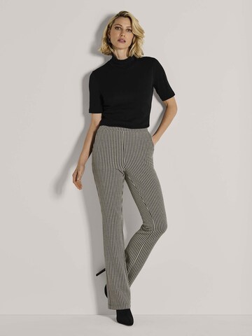MADELEINE Regular Broek in Grijs