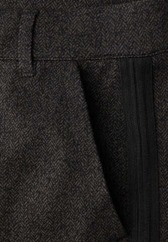 STREET ONE Regular Hose in Schwarz