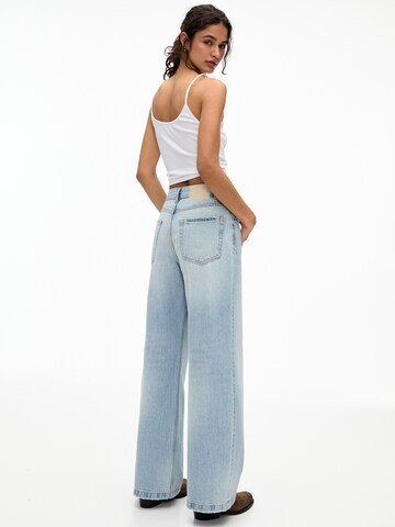 Pull&Bear Loosefit Farmer - kék
