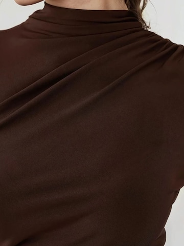 Hiccup Kleid in Braun