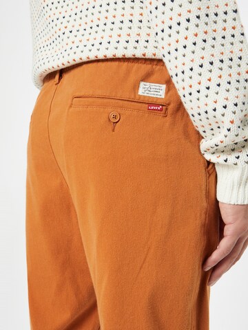 Effilé Pantalon chino 'XX Chino EZ Taper II' LEVI'S ® en marron