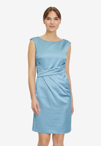 Vera Mont Dress in Blue: front