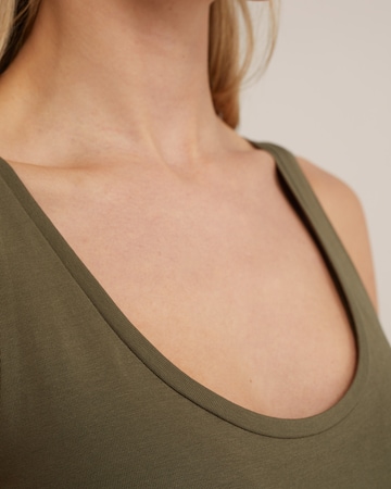 WE Fashion - Top en verde