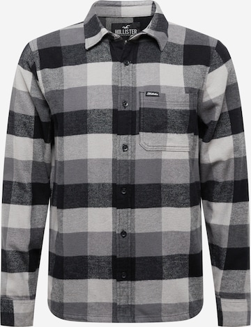 HOLLISTER Button Up Shirt in Grey: front