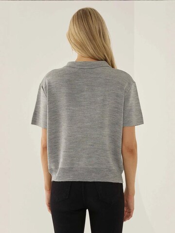 Hiccup Pulóver 'Pullover' - szürke