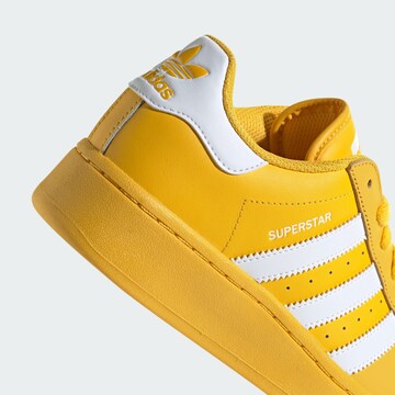 ADIDAS ORIGINALS Σνίκερ χαμηλό 'Superstar XLG' σε κίτρινο