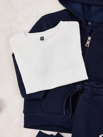Trendyol Sweatsuit in Blue