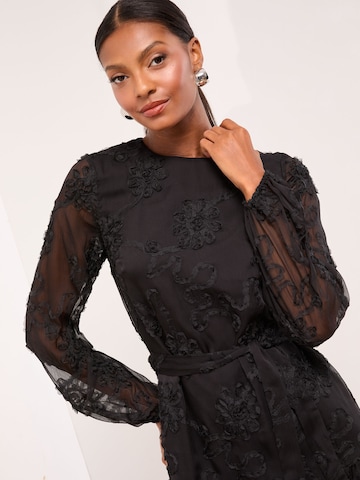 Lipsy Платье в Черный