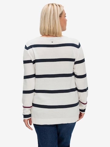 Pullover di SHEEGO in bianco