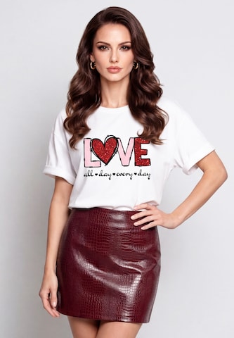 faina Shirt in White: front