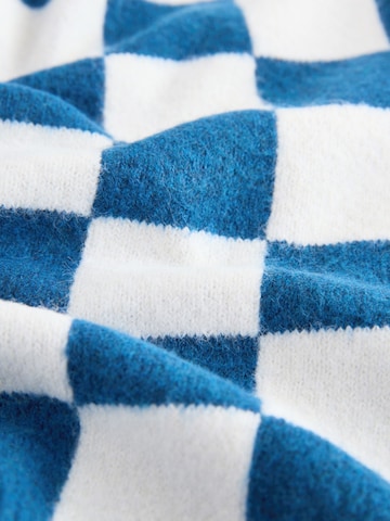 Next Pullover in Blau