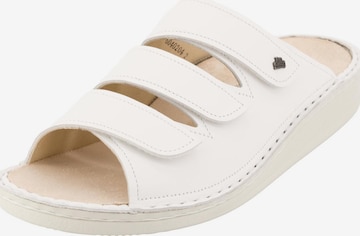 Finn Comfort Mules 'Korfu' in White: front