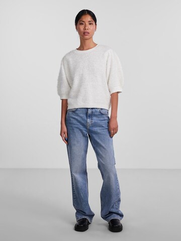 Pull-over 'FEE' PIECES en blanc