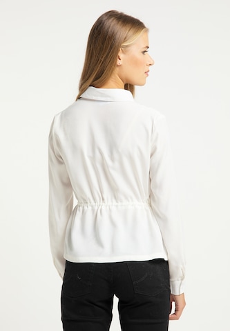 usha BLUE LABEL - Blusa en blanco