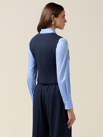 oltre Vest in Blue