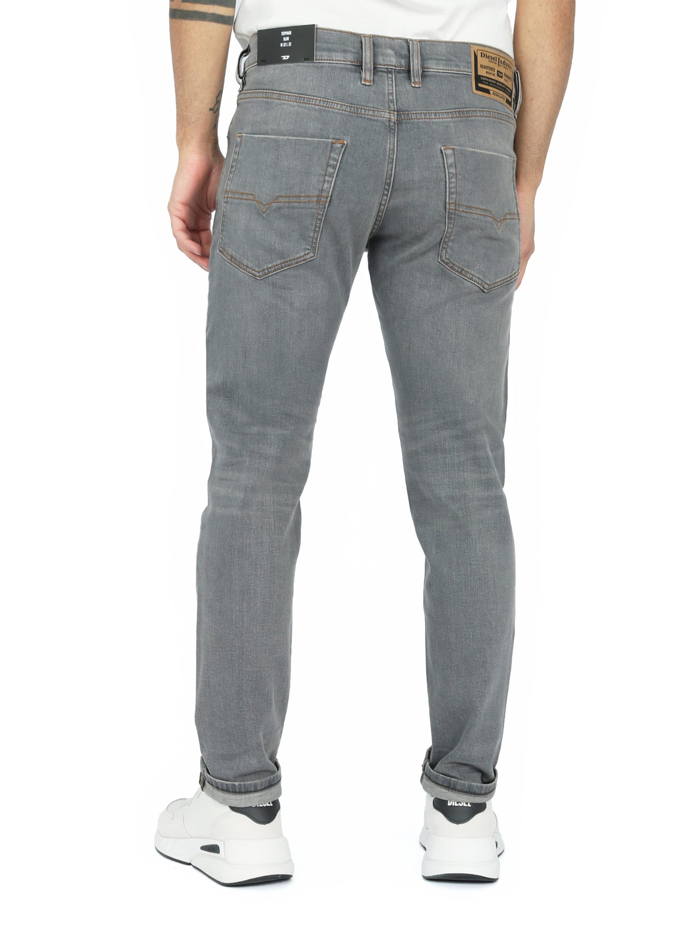 Coupe slim Jean 'Tepphar-X' DIESEL en gris