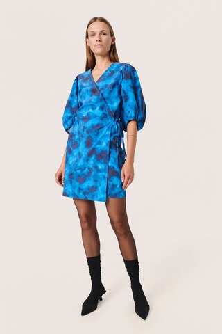 SOAKED IN LUXURY Kleid 'Gia' in Blau