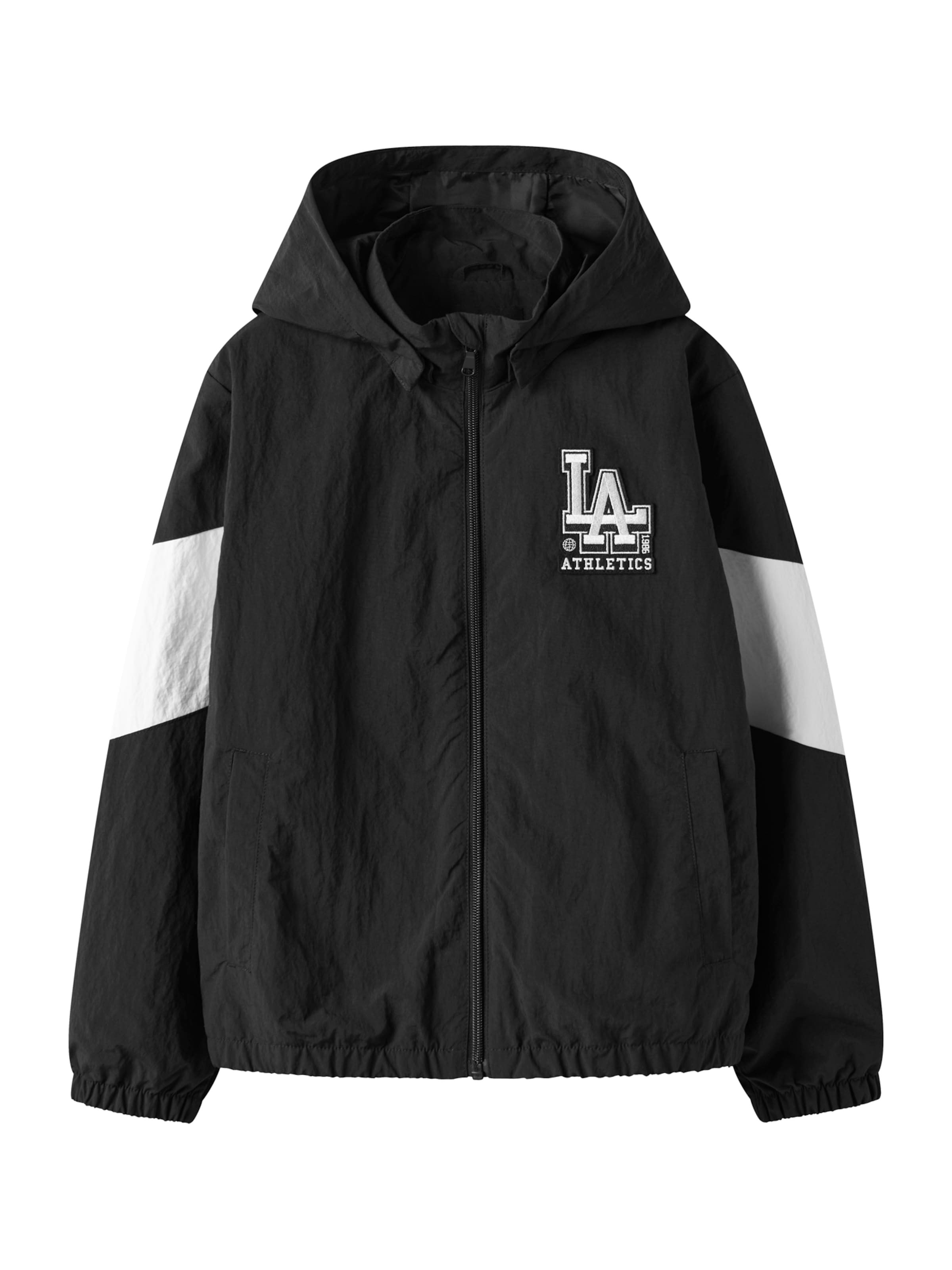 NAME IT Φθινοπωρινό και ανοιξιάτικο μπουφάν 'NKMMAC' σε μαύρο: μπροστά