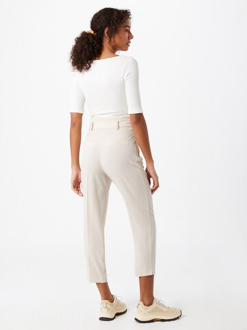 Regular Pantalon à pince 'Easy' Miss Selfridge en beige