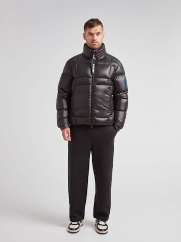 JACK1T Jacke ' EZ Boxed Trichter Puffer Lux ' in Schwarz