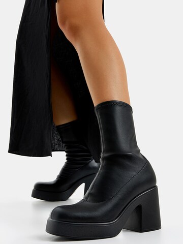 Bottines Bershka en noir : devant