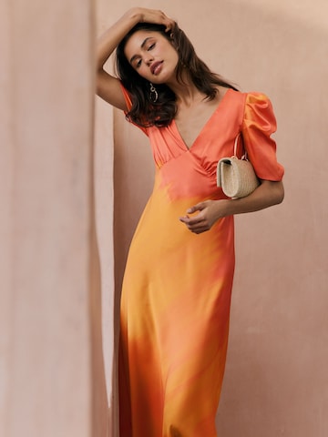 Friends Like TheseHaljina - narančasta boja
