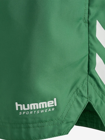 Hummel Badeshorts 'NED' in Grün