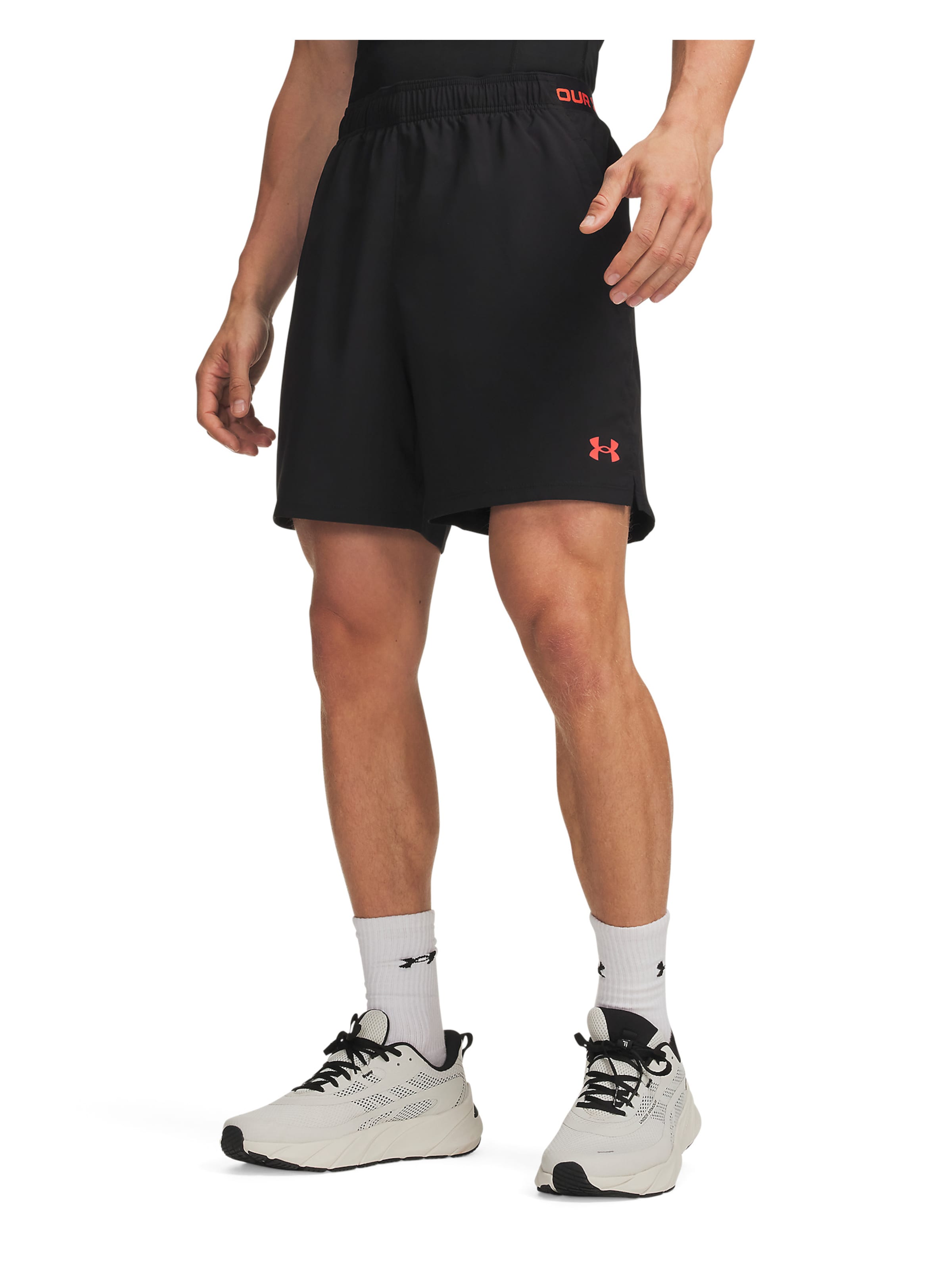 UNDER ARMOUR Regular Sportbroek in Zwart: voorkant