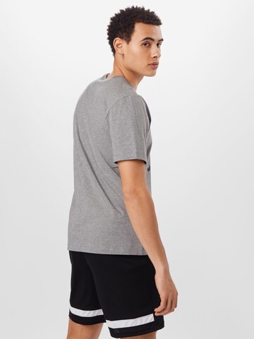 T-Shirt Jordan en gris