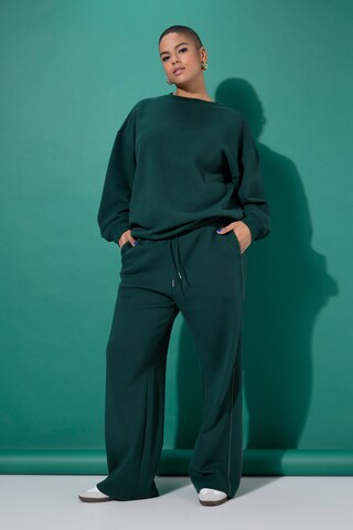 Studio Untold Regular Hose in Grün