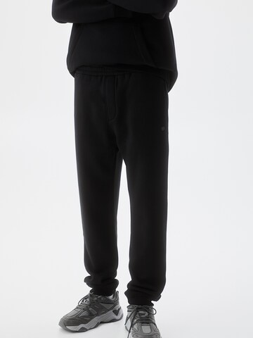 Pull&Bear Sweatsuit in Black: front