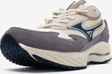 Baskets basses 'S.L.Wave Rider B' MIZUNO en beige