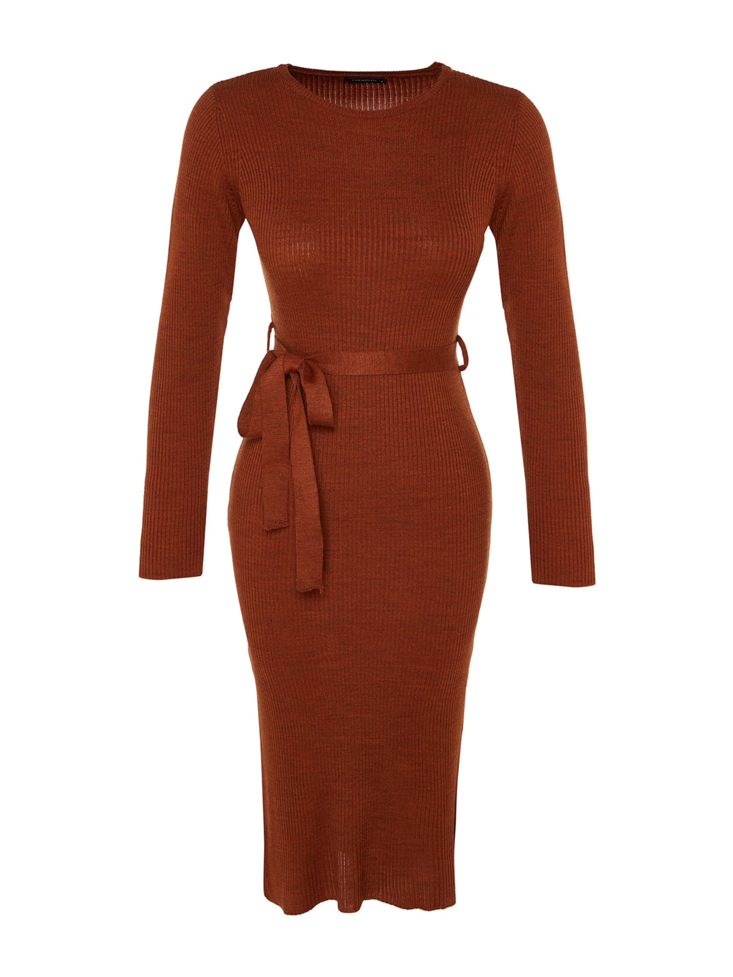 Trendyol Knitted dress in Red: front