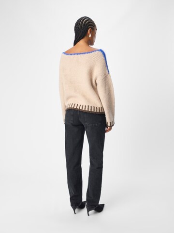 OBJECT Sweater in White