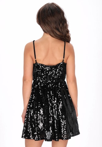 faina - Vestido en negro