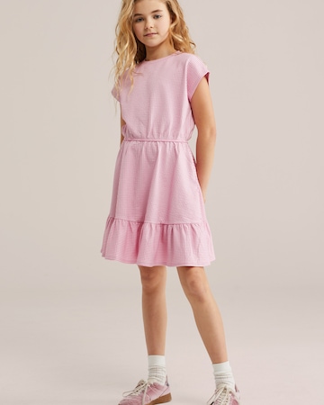 Abito di WE Fashion in rosa