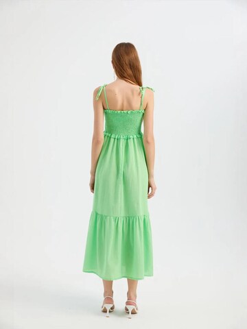 Hiccup Dress in Green