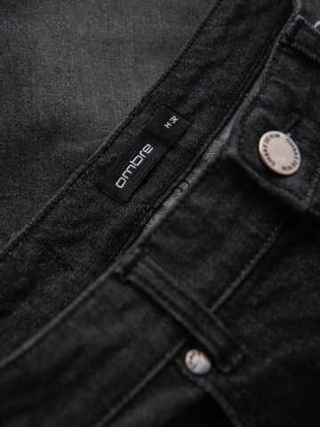 Ombre Regular Jeans in Schwarz