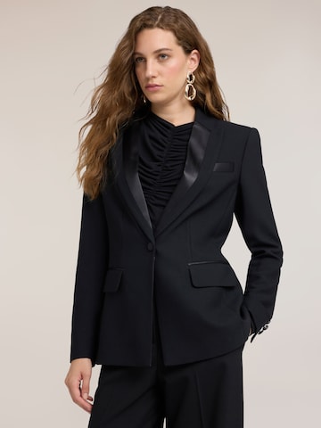MOTIVI Blazer in Black