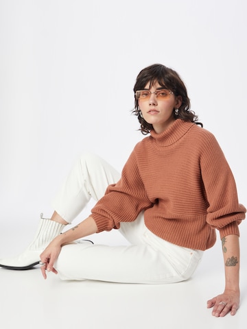 ABOUT YOU Sweater 'Linnea' in Brown