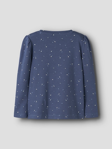 Tricou 'NMFNELIA' de la NAME IT pe albastru
