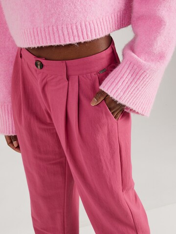 Pepe Jeans Wide leg Pleat-front trousers 'COLETTE' in Pink