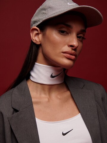 Nike Sportswear Cap in Grey: front