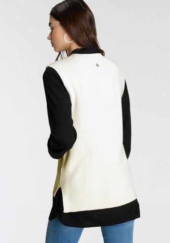 TAMARIS Sweater in White