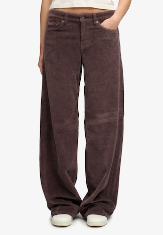 Superdry & Co Baggy Hose in Braun: Vorderseite