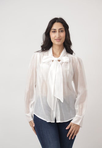 Elara Blouse in Wit