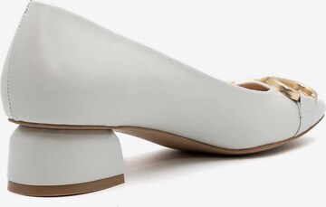 MELLUSO Classic Flats in White