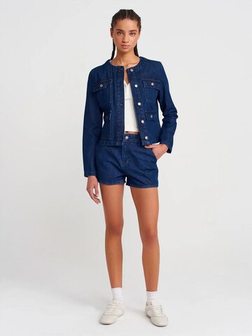 Dilvin Between-Season Jacket in Blue