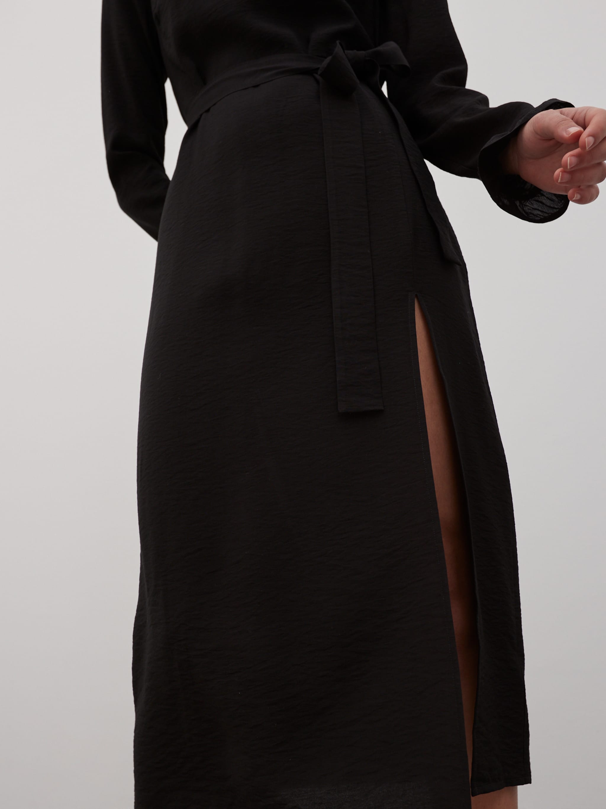 EDITED Produkte Kleid 'Neha' schwarz